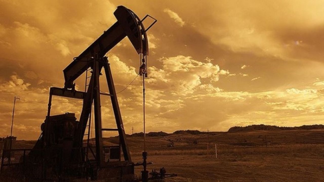 Brent petrolün varil fiyatı 92,53 dolar