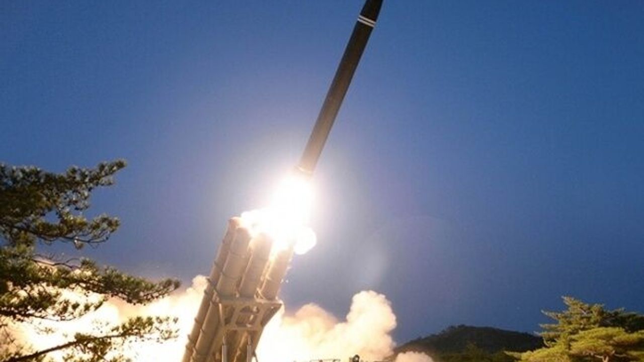 Kuzey Kore 3 füze denemesi yaptı