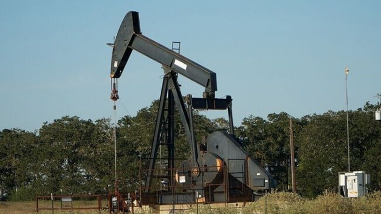 Brent petrolün varil fiyatı 85,57 dolar