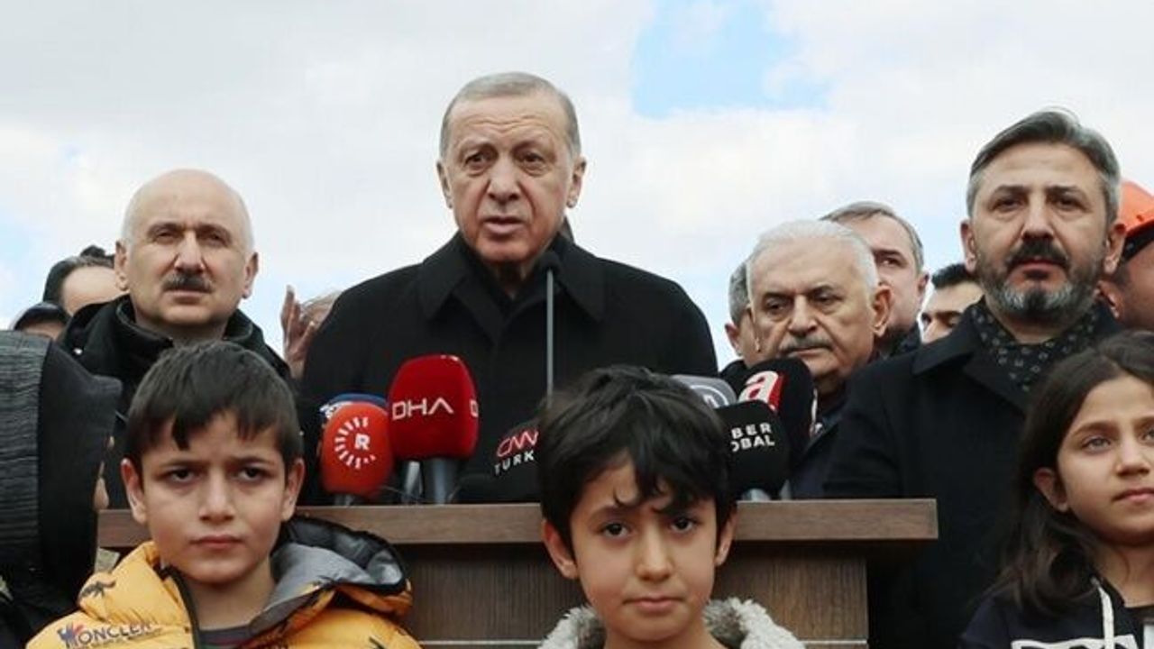 Erdoğan: “Depremlerde 18 bin 991 kişi hayatını kaybetti, 75 bin 523 kişi kurtarıldı”