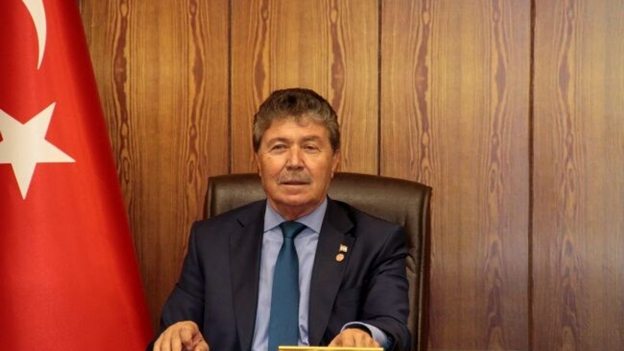 "KKTC, Türkiye'deki deprem bölgesine 30 kişilik arama kurtarma ekibi gönderiyor"