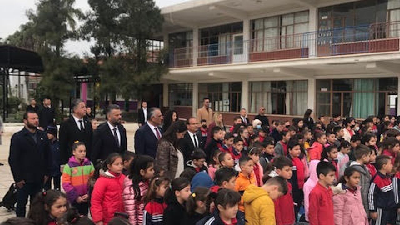 Milli Eğitim Bakanı Çavuşoğlu Yeniboğaziçi İlkokulu’nu ziyaret etti