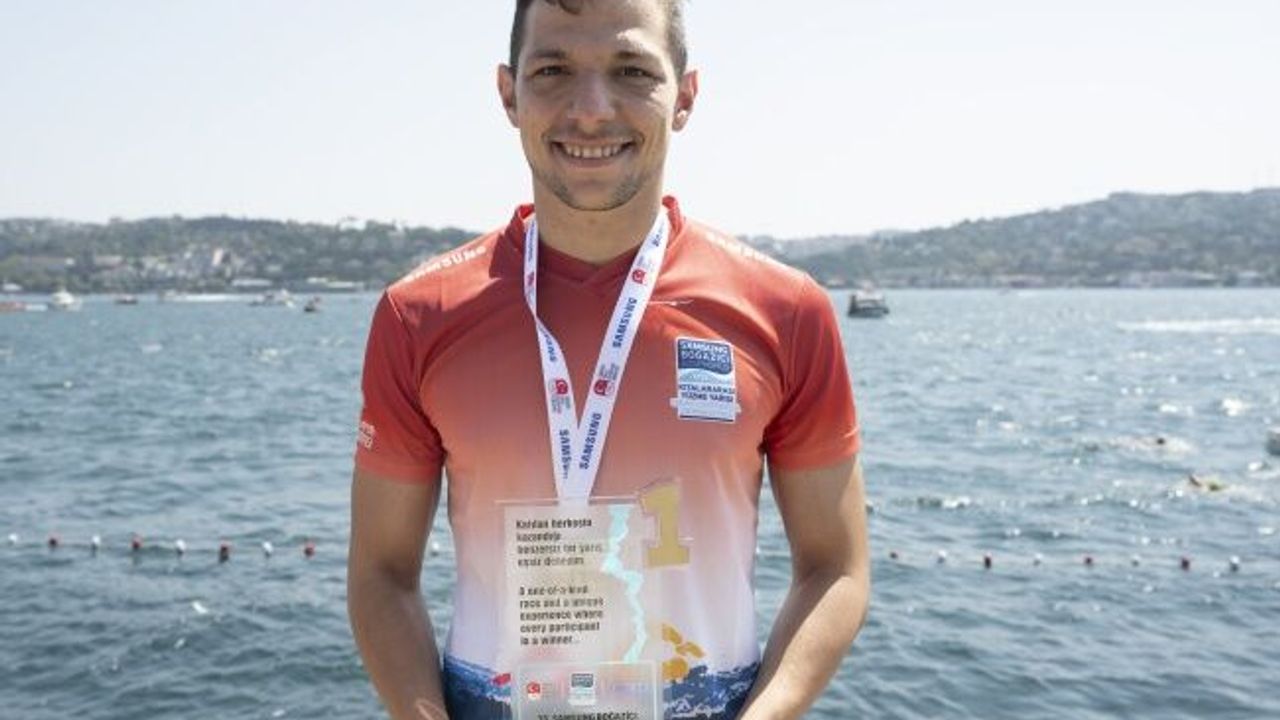 Boğaziçi Kıtalararası Yüzme Yarışını Doğukan Ulaç kazandı