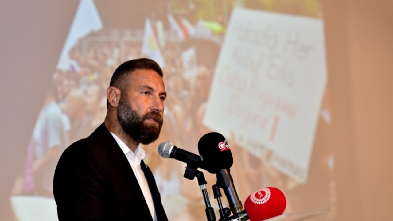 KTÖS okul kitapları konusunda Milli Eğitim Bakanlığı’nı eleştirdi