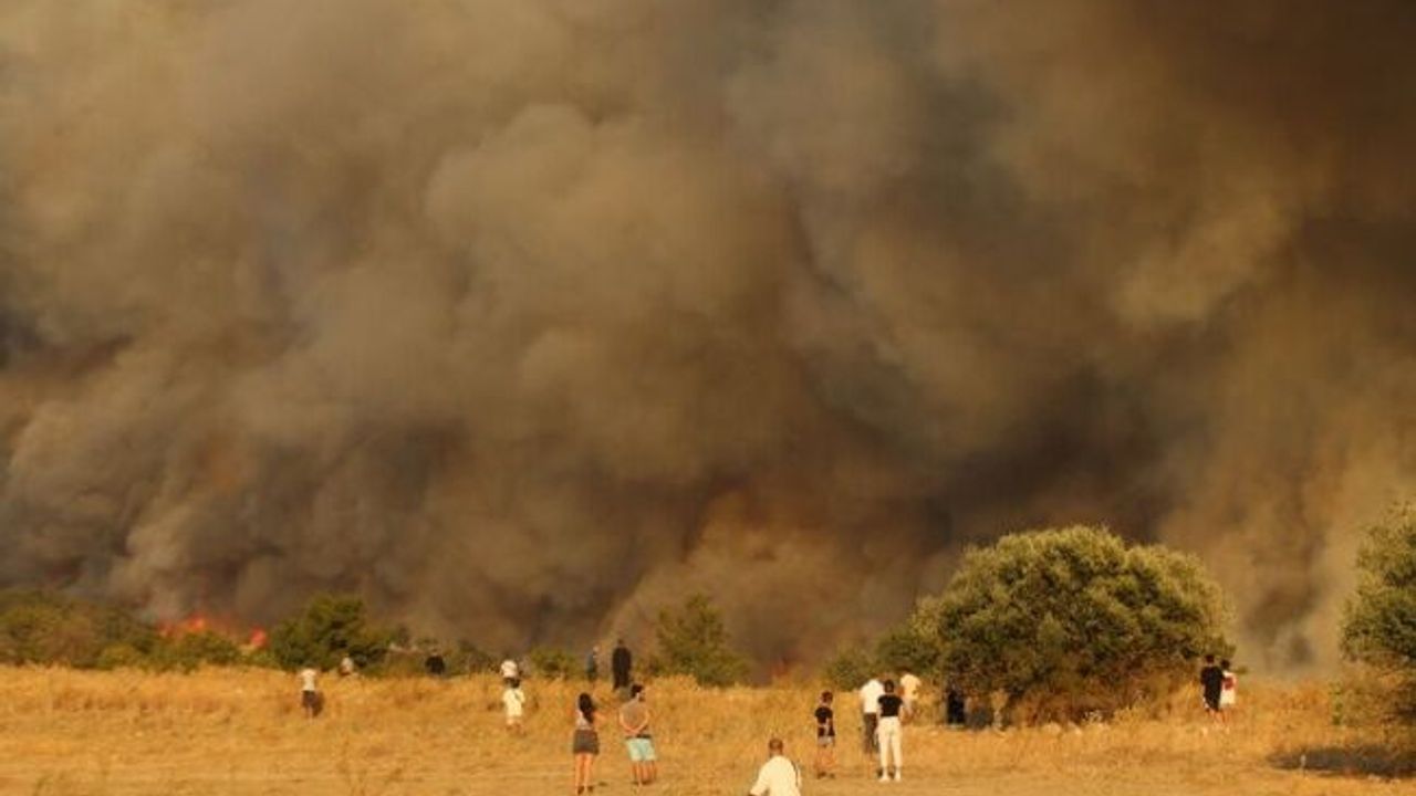 Tatar’dan, yangınlar nedeniyle Çanakkale’ye ‘geçmiş olsun’ mesajı