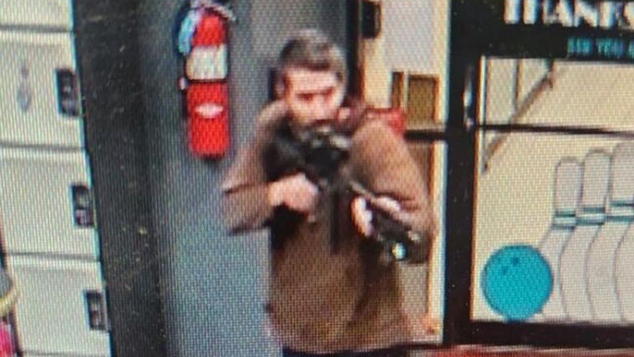 ABD'deki silahlı saldırıda en az 22 kişi hayatını kaybetti