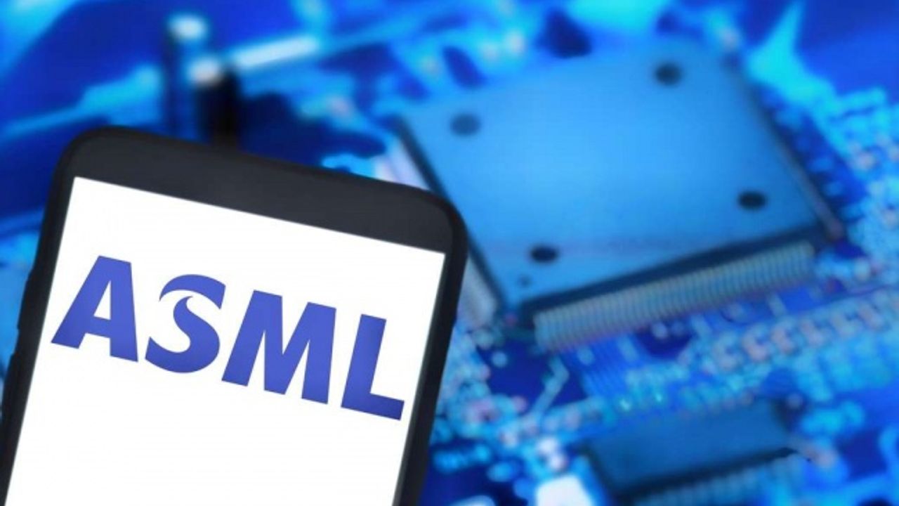 Hollanda, ASML'nin bazı çip üretim ekipmanlarının Çin'e ihracatını engelledi