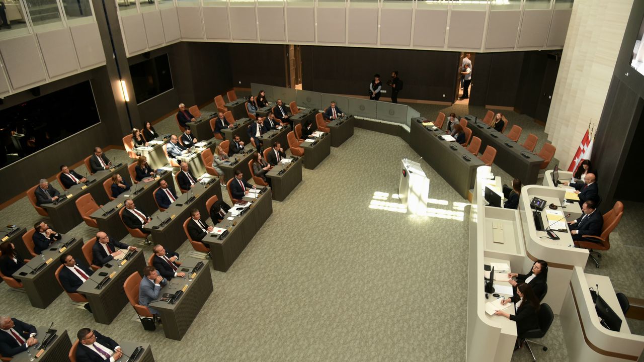 Meclis toplandı