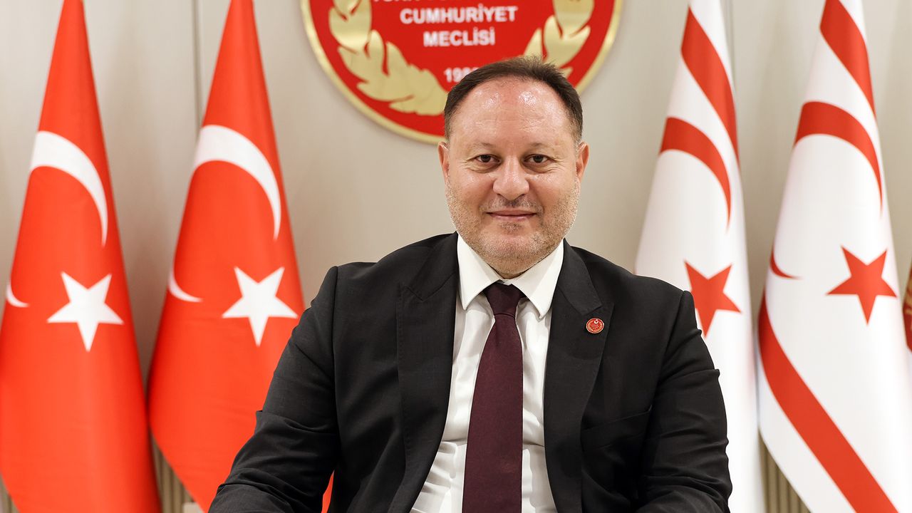 Öztürkler, Türkiye Cumhuriyeti’nin 102. kuruluş yıldönümünü kutladı