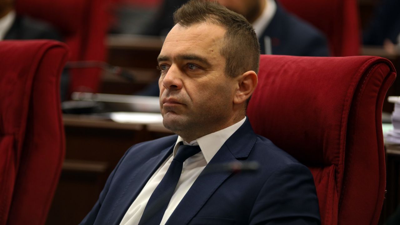 Şahiner: “Fiber Optik Altyapı Protokolü bir işbirliği belgesi değil, ihanet sözleşmesidir"