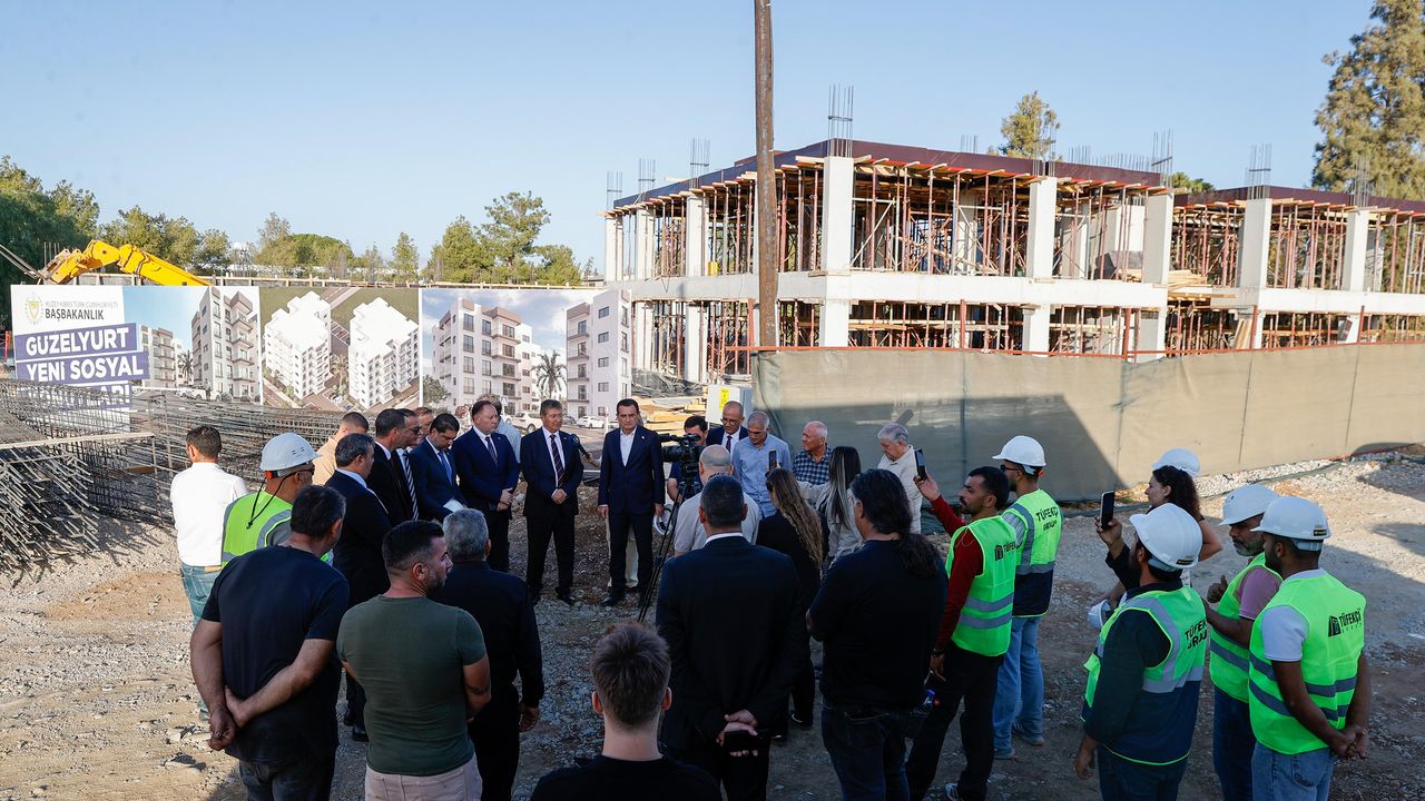 Başbakan Üstel, Güzelyurt Yeni Sosyal Konut Projesi’ni inceledi