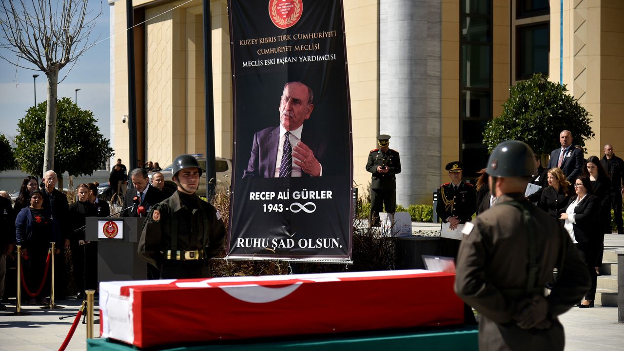 Recep Ali Gürler son yolculuğuna uğurlanıyor...Gürler için Cumhuriyet Meclisi’nde tören düzenlendi