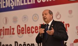 Tatar: “Hemşireler ve ebeler, dil, din, ırk ayrımı yapmadan her türlü insana hizmet vererek KKTC’yi yüceltiyor”