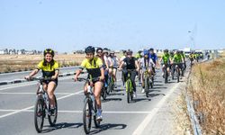Öğrencilerle öğretmenler 19 Mayıs için pedal çevirdi