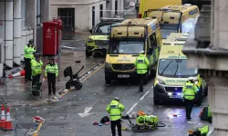 Liverpool'da araçla kalabalığa dalan İngiliz, cinayete teşebbüs ve uyuşturucu suçlarından gözaltında