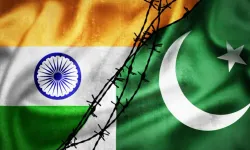 Pakistan, Hindistan ile derhal yürürlüğe girecek bir ateşkes konusunda anlaşmaya varıldığını açıkladı