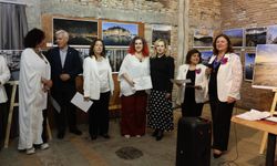 Sibel Tatar, “Yakın Manzaralar-Uzak Diyarlar” resim sergisinin açılışına katıldı