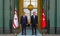 TC Cumhurbaşkanı Yardımcısı Yılmaz, Başbakan Üstel ile görüştü