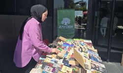 Uluslararası Final Üniversitesi öğrencileri kermes düzenledi