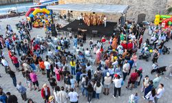 Girne Antik Limanı'nda bu akşam 17. Uluslararası Yaz Sevinci Çocuk Festivali gerçekleştirilecek