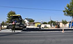 Mesarya Belediyesi Vadili girişinde başlattığı kavşak düzenleme çalışmalarını sürdürüyor