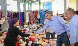 Erhürman, Lefkoşa Açık Pazar’ı ziyaret etti