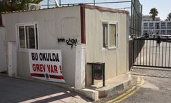 KTOEÖS’ün Atatürk Meslek Lisesi’ndeki grevi bugün de devam ediyor
