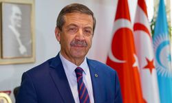 Ertuğruloğlu: Er ya da geç dünya adadaki fiili durumu hukuken de kabul etmek durumunda kalacaktır