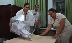 Kıbrıs Türk halkı, Cumhurbaşkanını belirlemek üzere bugün oy kullandı