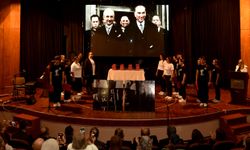 24 Kasım Öğretmenler Günü AKM’de gerçekleştirilen törenle kutlandı