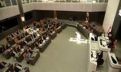 Meclis’te erken seçim tarihi tartışıldı