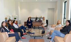 Cumhurbaşkanının eşi Nilden Bektaş Erhürman, İş Kadınları Derneği yönetimiyle görüştü