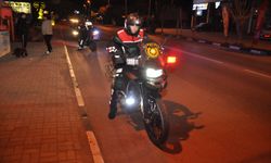 İzinsiz ikamet eden 2 kişi saptandı