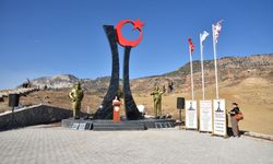 Sarı Çizmeli Mehmet Ağa Anıtı açıldı