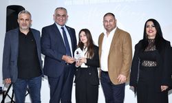 EĞİTİM GÖNÜLLÜSÜ RÜSTEM CED’İN DESTEĞİ İLE 200 KİŞİLİK KONFERANS SALONU HİZMETE GİRDİ