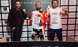 “Demir Yumruk” Galibiyetini Şampiyon Melekler’e Adadı