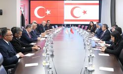 Çavuşoğlu, Türkiye Milli Eğitim Bakanı Yusuf Tekin ile görüştü