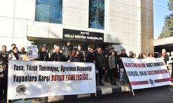 KTOEÖS, Milli Eğitim Bakanlığı ve Maliye Bakanlığı önünde eylem yaptı