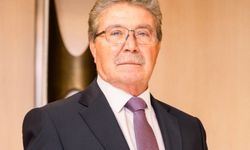 Başbakan Üstel CTP Genel Başkanlığı'na seçilen İncirli'yi tebrik etti