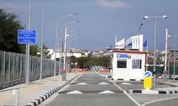 Suriyelilerin Güney Kıbrıs’tan sınır dışı edilmesi için yol açıldı