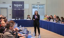 İncirli “Kıbrıs’ta Yeni Dönem Konferansı"nda konuştu: "Yeni dönemin ilkeleri kapsayıcılık ve uzlaşı kültürü"