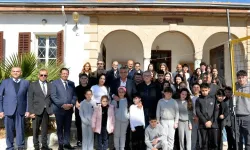 Cumhurbaşkanı Tufan Erhürman, Dipkarpaz Rum Ortaokulu ve Dipkarpaz Recep Tayyip Erdoğan Ortaokulu’nu ziyaret etti