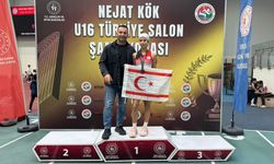 Bursa’da yarışan Erdinç İnçay, Türkiye şampiyonu olurken Kumsal Arsaltürkiye üçüncüsü, Erol Efe Bilmez de türkiye ikinci