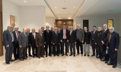 Cumhurbaşkanı Erhürman, TMT Mücahitler Derneği yetkililerini kabul etti