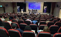 AB Bilgi Merkezi “Bilimde Yapay Zekâ” paneli düzenledi