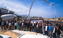 Çatalköy–Esentepe Belediyesi’nde yeni hizmet kompleksinin temeli atıldı