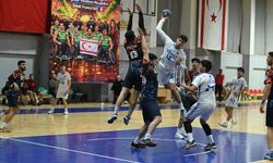 Girne'de Hentbol Gecesi