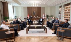 Cumhurbaşkanı Erhürman, KTFF başkanı ve yönetim kurulu üyelerini kabul etti