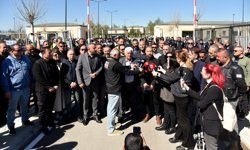 Grev askıya alındı, sendikalar Meclis önünde açıklama yaptı