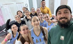 Voleybol Telsim U19 Kızlar Liginde MSA Play-Off yarı finale yakın